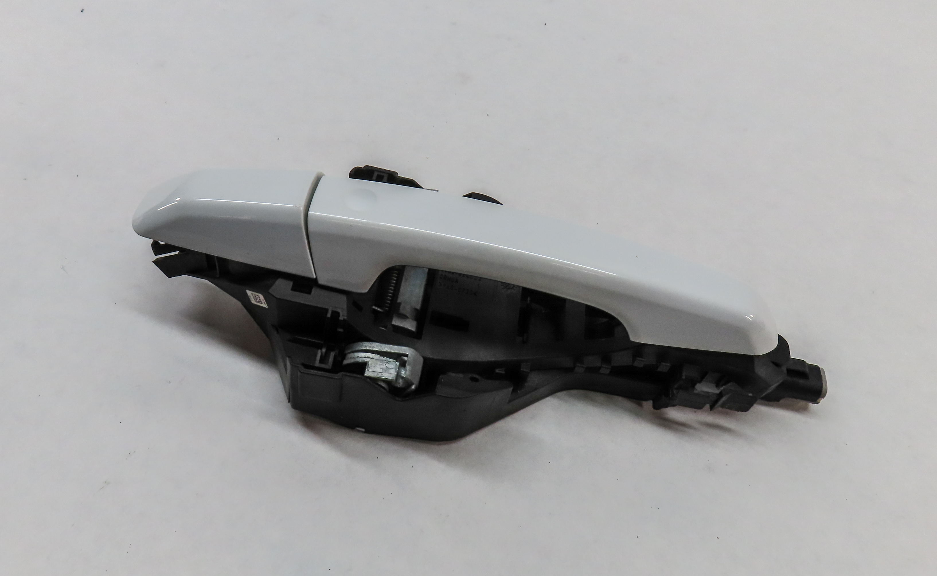 12-17 RANGE ROVER EVOQUE L494 L405 L538 REAR LEFT PASSIVE DOOR HANDLE (WHITE) — exact item pictured
